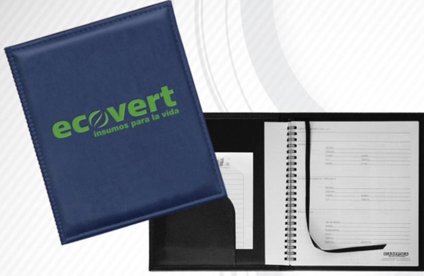 Libreta azul con logo de Ecovert